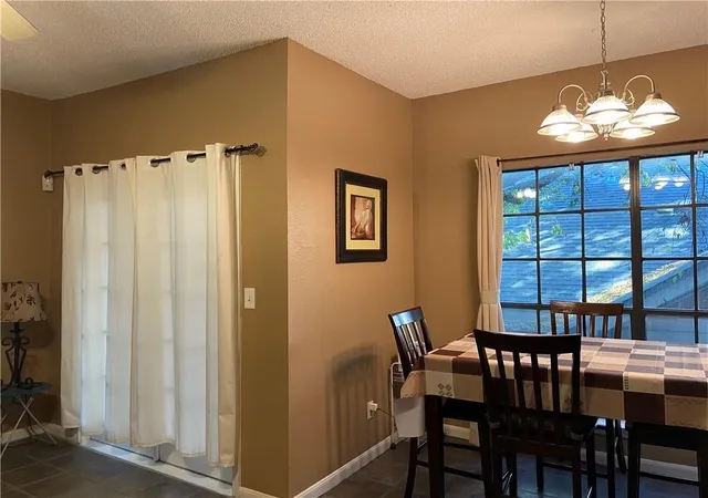 Listing Photo 5 - Condo for sale in building located at 712 W 21St St, Austin, TX 78705 - Unit #303