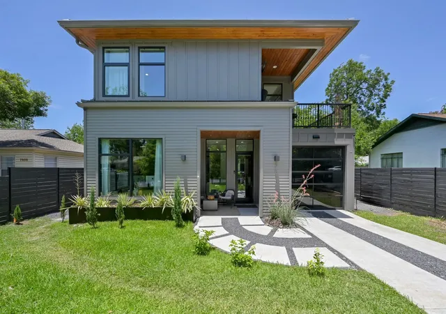 Photo 3 of Single family home for sale at 7810 Hardy Dr, Austin, TX 78757 | MLS# 8243170 | Listing updated on 2026-09-17