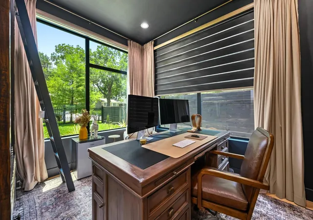 5th image of 7810 Hardy Dr, Austin, TX 78757 | MLS# 8243170