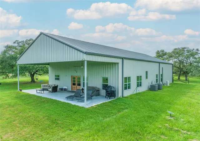 4th image of 15545 Tx-111 E, Yoakum, TX 77995 | MLS# 5568540