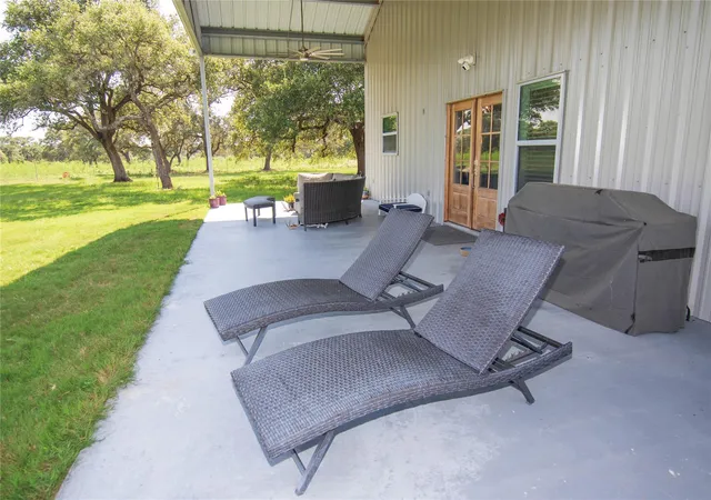 5th image of 15545 Tx-111 E, Yoakum, TX 77995 | MLS# 5568540