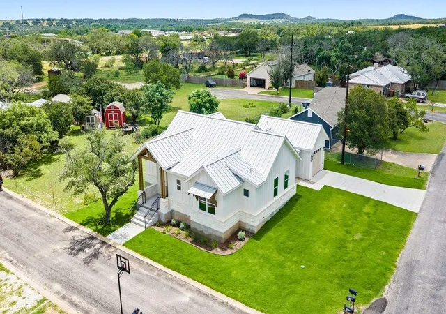 Homes for sale in Johnson City, TX | 501 Ranchview Dr, Johnson City, TX 78636 | MLS# 6127643