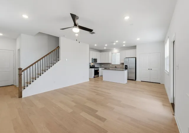 4th image of 147 Golden Bell Wy, Buda, TX 78610 | MLS# 7307944