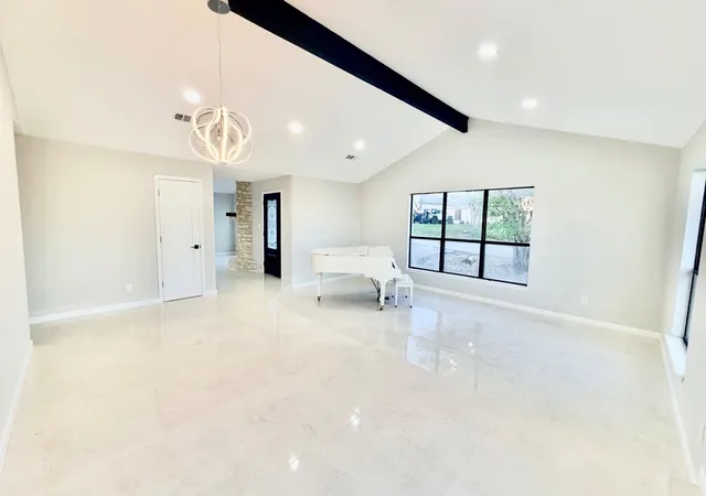 Photo 4 of Single family home for sale at 20201 Byrd Ave, Lago Vista, TX 78645 | MLS# 4634682 | Listing updated on 2026-07-15