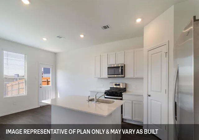 3rd image of 1181 Celosia Loop, Kyle, TX 78640 | MLS# 9333521