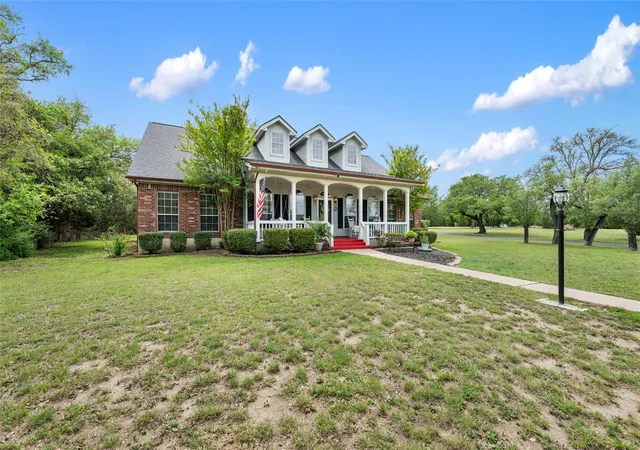 3rd image of 391 Liberty Dr, Liberty Hill, TX 78642 | MLS# 4800381