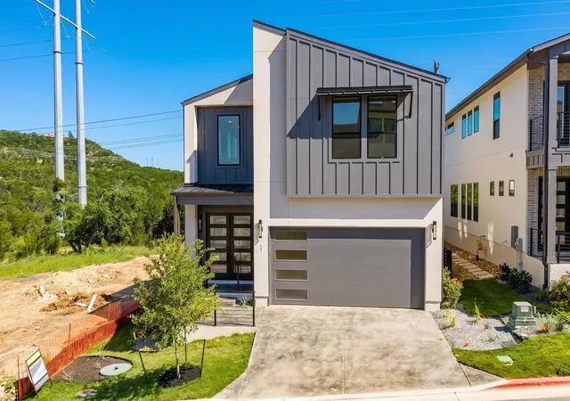 Photo 1 of Single family home for sale at 405 Austin Hts Rd, Austin, TX 78738 | MLS# 6262921 | Listing updated on 2026-09-03