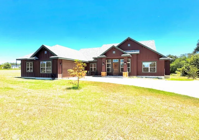 1st image of 1094 Raintree Ln, Elgin, TX 78621 | MLS# 3064291