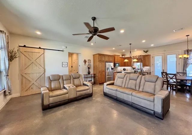 Homes for sale in Elgin, TX | 1094 Raintree Ln, Elgin, TX 78621 | MLS# 3064291