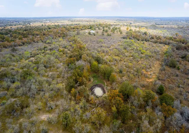 20th image of 2124 Bugtussle Ln, Luling, TX 78648 | MLS# 8132729