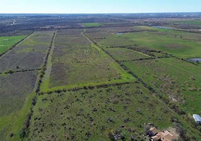Photo 3 of Land for sale at 16001 Richards Dr, Del Valle, TX 78617 | MLS# 7718877 | Listing updated on 2026-04-17
