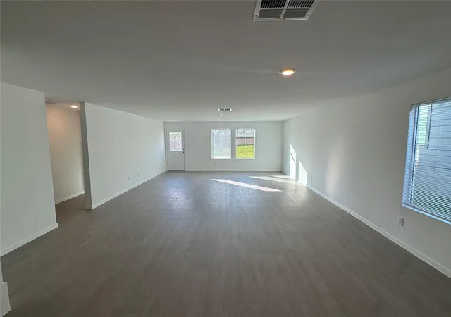 Photo 3 of Single family home for sale at 133 Navidad River Dr, San Marcos, TX 78666 | MLS# 3061097 | Listing updated on 2026-09-22
