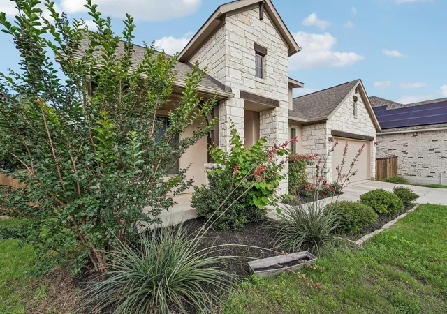 Photo 3 of Single family home for sale at 207 Mineral River Loop, Kyle, TX 78640 | MLS# 2772246 | Listing updated on 2026-09-29