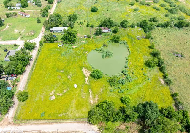 Homes for sale in Rockdale, TX | 802 Smith Rd, Rockdale, TX 76567 | MLS# 1735207