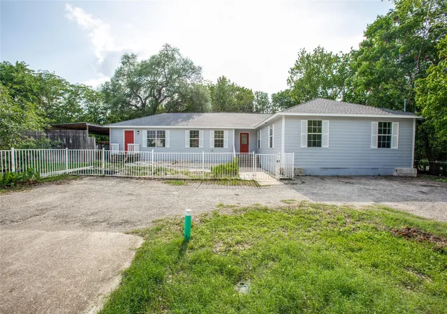 2nd image of 417 N Blanco St, Lockhart, TX 78644 | MLS# 3178248