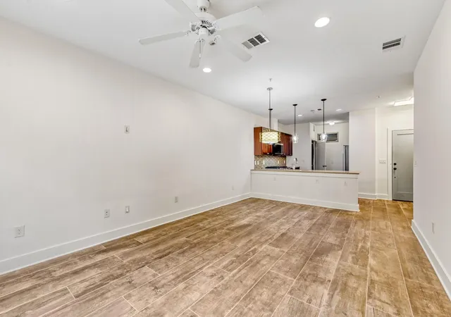 4th image of 908 Nueces St #14, Austin, TX 78701 | MLS# 5590833