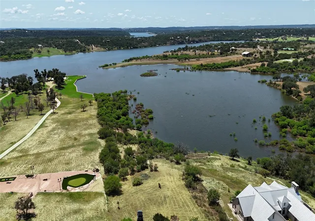 2nd image of 281 Chimney Cove Dr, Marble Falls, TX 78654 | MLS# 4218203