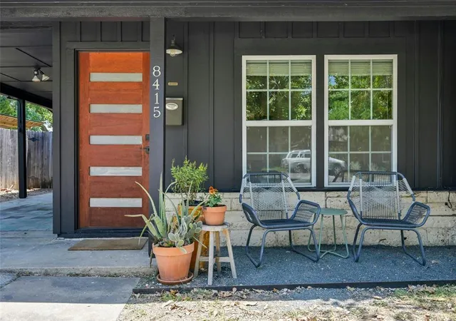 1st image of 8415 Bowling Green Dr, Austin, TX 78757 | MLS# 3122895