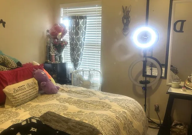Listing Photo 4 - Condo for sale in building located at 4703 Dorchester Hts Ln, Austin, TX 78754