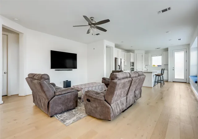 4th image of 100 Rangel Dr, Liberty Hill, TX 78642 | MLS# 3918434