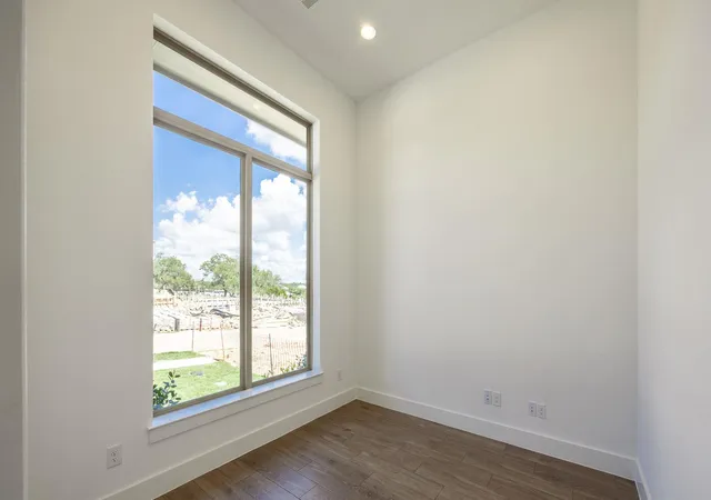 Homes for sale in Georgetown, TX | 517 Alameda Ln, Georgetown, TX 78628 | MLS# 1467757