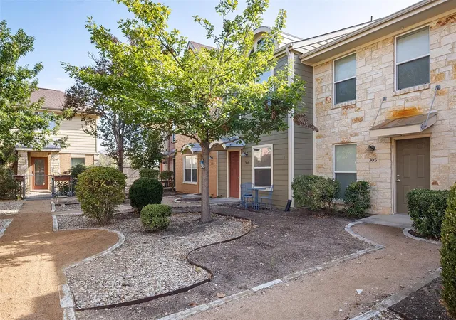 4th image of 1101 Grv Blvd, Austin, TX 78741