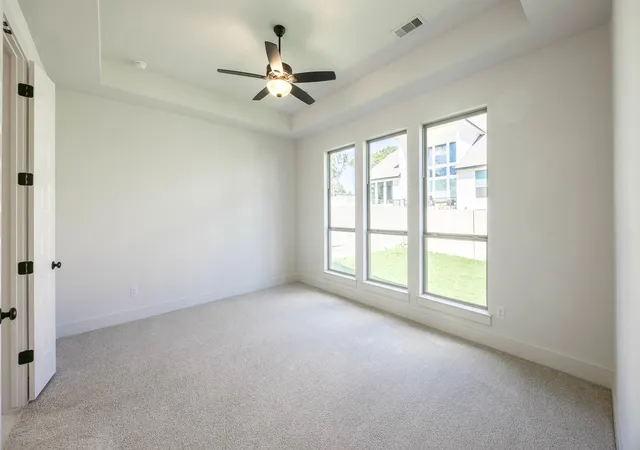 Photo 4 of Single family home for sale at 512 Summer Pl Ln, Georgetown, TX 78628 | MLS# 5065880 | Listing updated on 2026-09-20