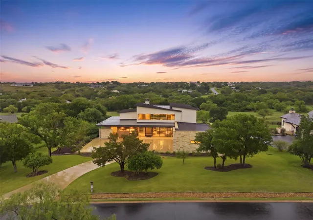 1st image of 814 The Trails Pkwy, Horseshoe Bay, TX 78657 | MLS# 7528052