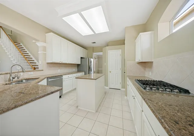 2nd image of 2244 Fernspring Dr, Round Rock, TX 78665 | MLS# 7301088