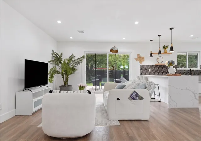 5th image of 5604 Coventry Ln, Austin, TX 78723 | MLS# 3576803