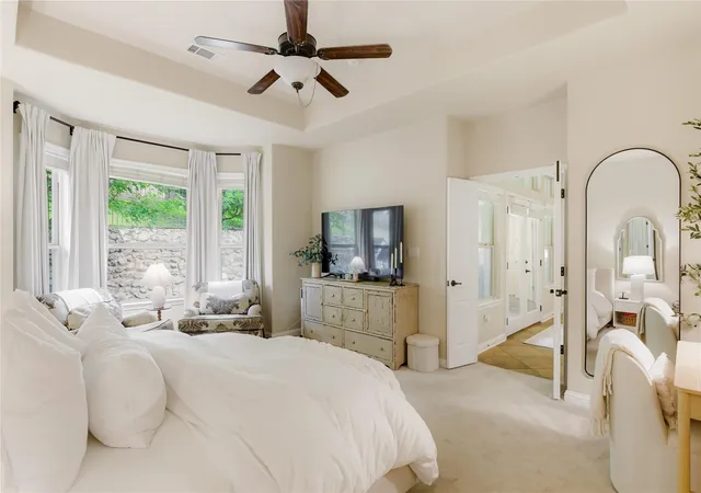 Photo 4 of Sale Pending at 214 Bellagio Dr, Austin, TX 78734 | MLS# 9630419 | Listing updated on 2026-09-16