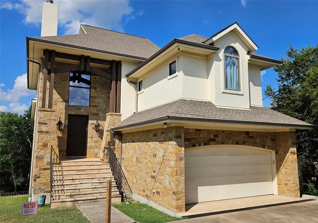 Photo 1 of Single family home for sale at 1231 Lake Shore Dr, Spicewood, TX 78669 | MLS# 7618802 | Listing updated on 2026-07-25