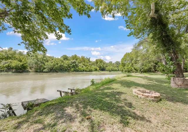 3rd image of 315 River Wood Dr, Bastrop, TX 78602 | MLS# 9355935