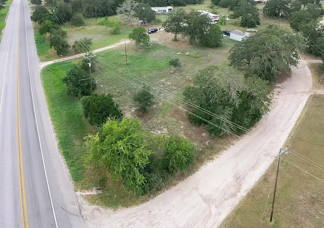 3rd image of 113 Hannah Rd #A, Smithville, TX 78957 | MLS# 7971198