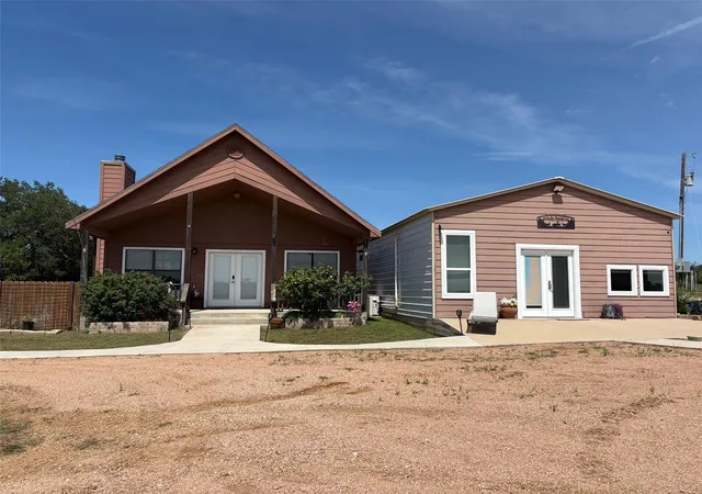 Photo 2 of House for sale at 397 Private Rd 3072, Lampasas, TX 76550 | MLS# 2113133 | Listing updated on 2026-09-02