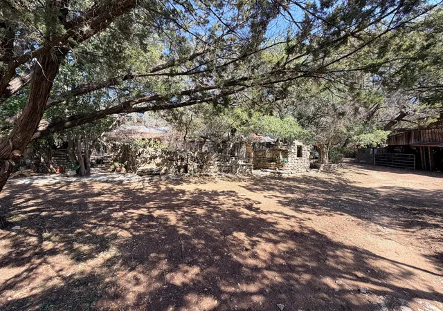 Homes for sale in Wimberley, TX | 207 Hub Dr, Wimberley, TX 78676 | MLS# 4604705