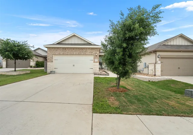 Photo 3 of Single family home for sale at 120 Tucana St, Georgetown, TX 78628 | MLS# 4344634 | Listing updated on 2026-09-22