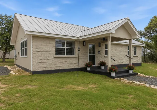 2nd image of 297 Robins Wy, Wimberley, TX 78676 | MLS# 9047725