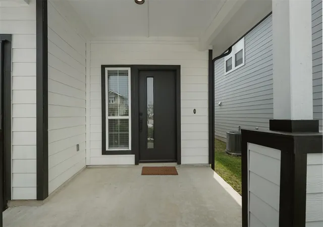 Photo 3 of Single family home for sale at 147 Heather Glen Way, Maxwell, TX 78656 | MLS# 8664949 | Listing updated on 2026-08-21