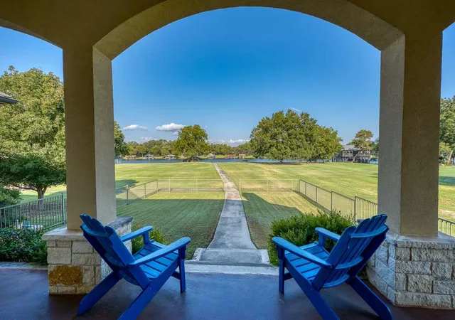 Photo 3 of Single family home for sale at 1621 Legends Pkwy, Kingsland, TX 78639 | MLS# 3093287 | Listing updated on 2026-04-22
