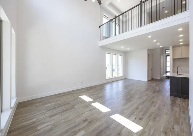 Photo 3 of Sale Pending at 213 Green Brush Dr, Liberty Hill, TX 78642 | MLS# 1441500 | Listing updated on 2026-09-04