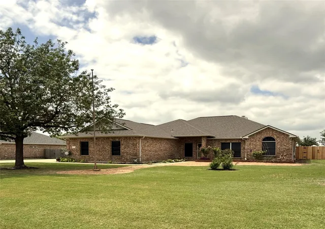Homes for sale in Thrall, TX | 7396 Cr 424, Thrall, TX 76578 | MLS# 4190296
