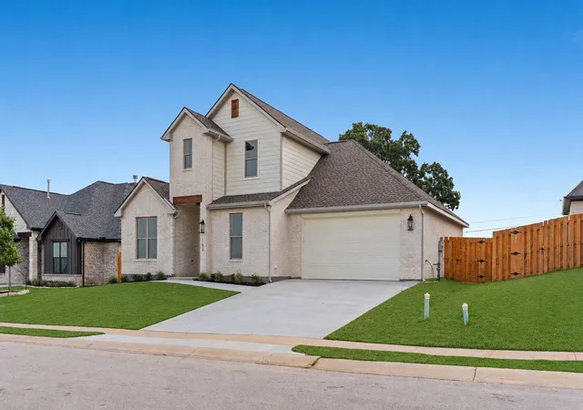 Homes for sale in Giddings, TX | 162 Buffalo Ridge Rd, Giddings, TX 78942 | MLS# 1491956