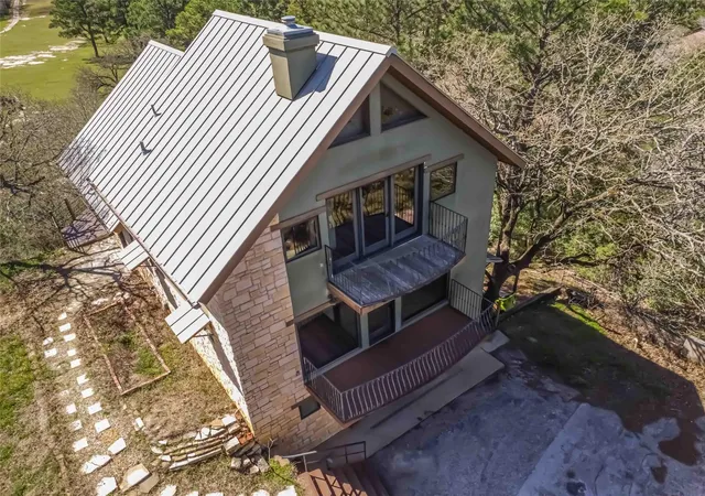 33rd image of 128 Kaupo Dr, Bastrop, TX 78602 | MLS# 1238362
