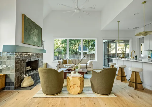 3rd image of 2603 Sol Wilson Ave, Austin, TX 78702 | MLS# 4970997