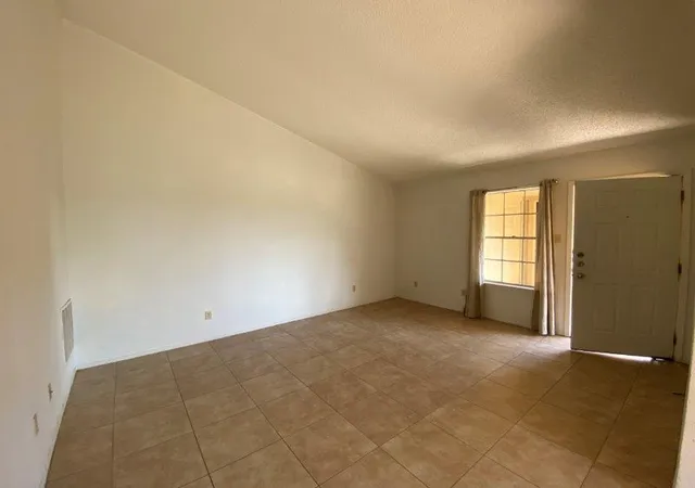 4th image of 11902 Sunhillow Bnd, Austin, TX 78758 | MLS# 8469208