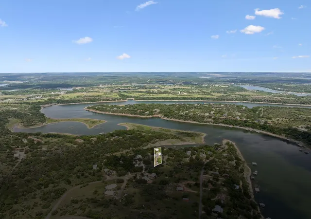 Homes for sale in Spicewood, TX | 25420 Cove Dr, Spicewood, TX 78669 | MLS# 7340576