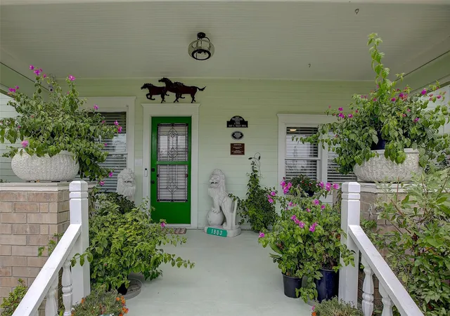 1st image of 1903 S Austin Ave, Georgetown, TX 78626 | MLS# 5441108