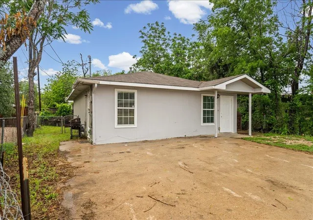 4th image of 904 Montopolis Dr, Austin, TX 78741 | MLS# 6572073