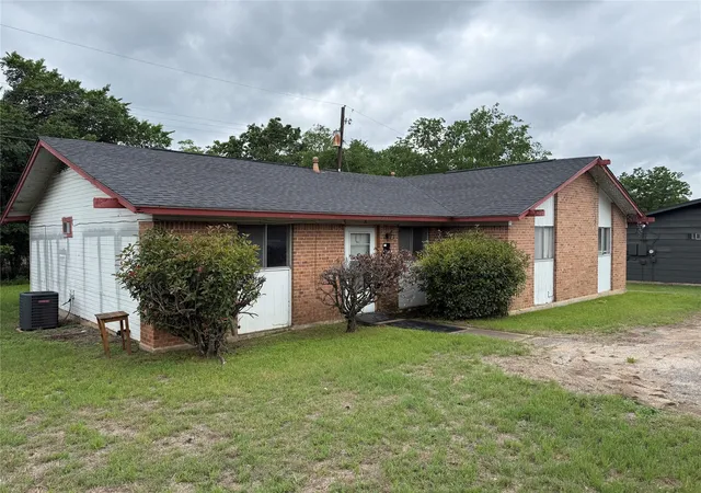 1st image of 1303 Falcon Cv, Austin, TX 78745 | MLS# 6361594